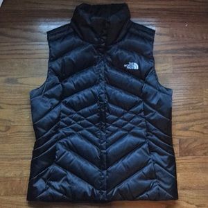 Women’s The North Face Aconcagua Vest, size M